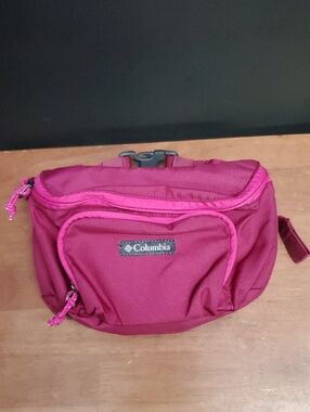 Columbia Fanny Pack Waist Pack Hip Pack Plum and Pink